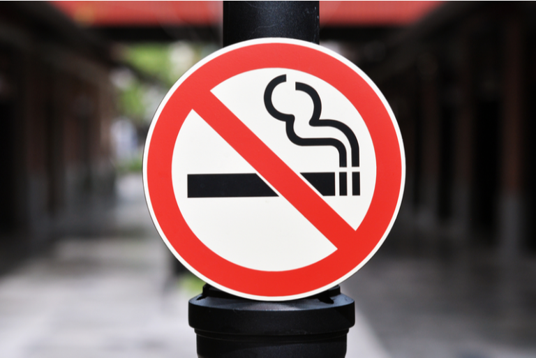 Les travailleurs du Rhode Island Casino demandent une interdiction de fumer